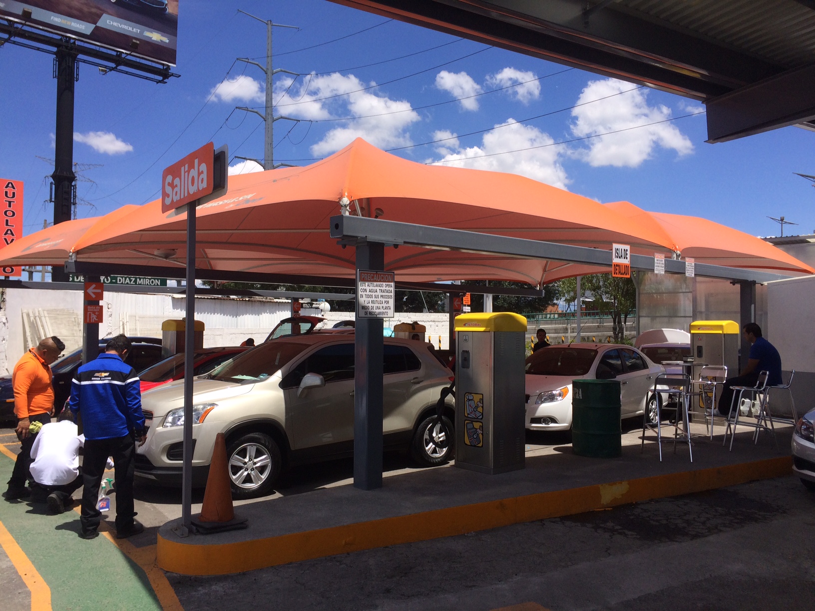 Chevy San Carlos en Toluca estrena autolavado.